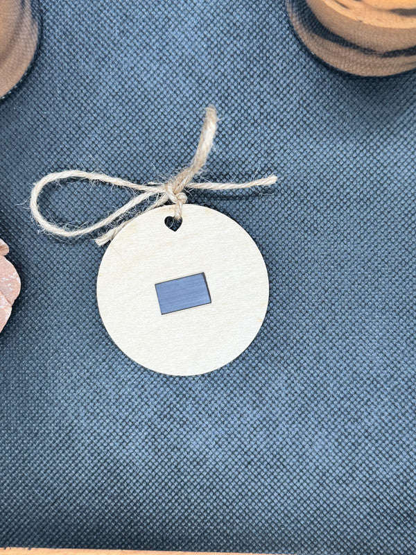 Magnets en bois gravés – Cadeaux invités personnalisables pour mariage, baptême, anniversaire