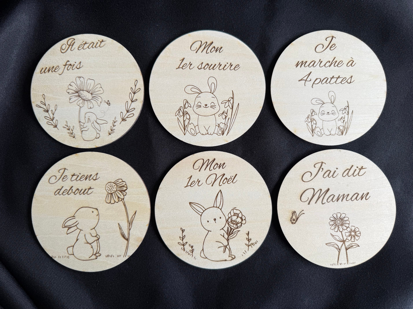 Set de 6 cartes étape bébé en bois recto verso avec motifs lapins, 12 messages
