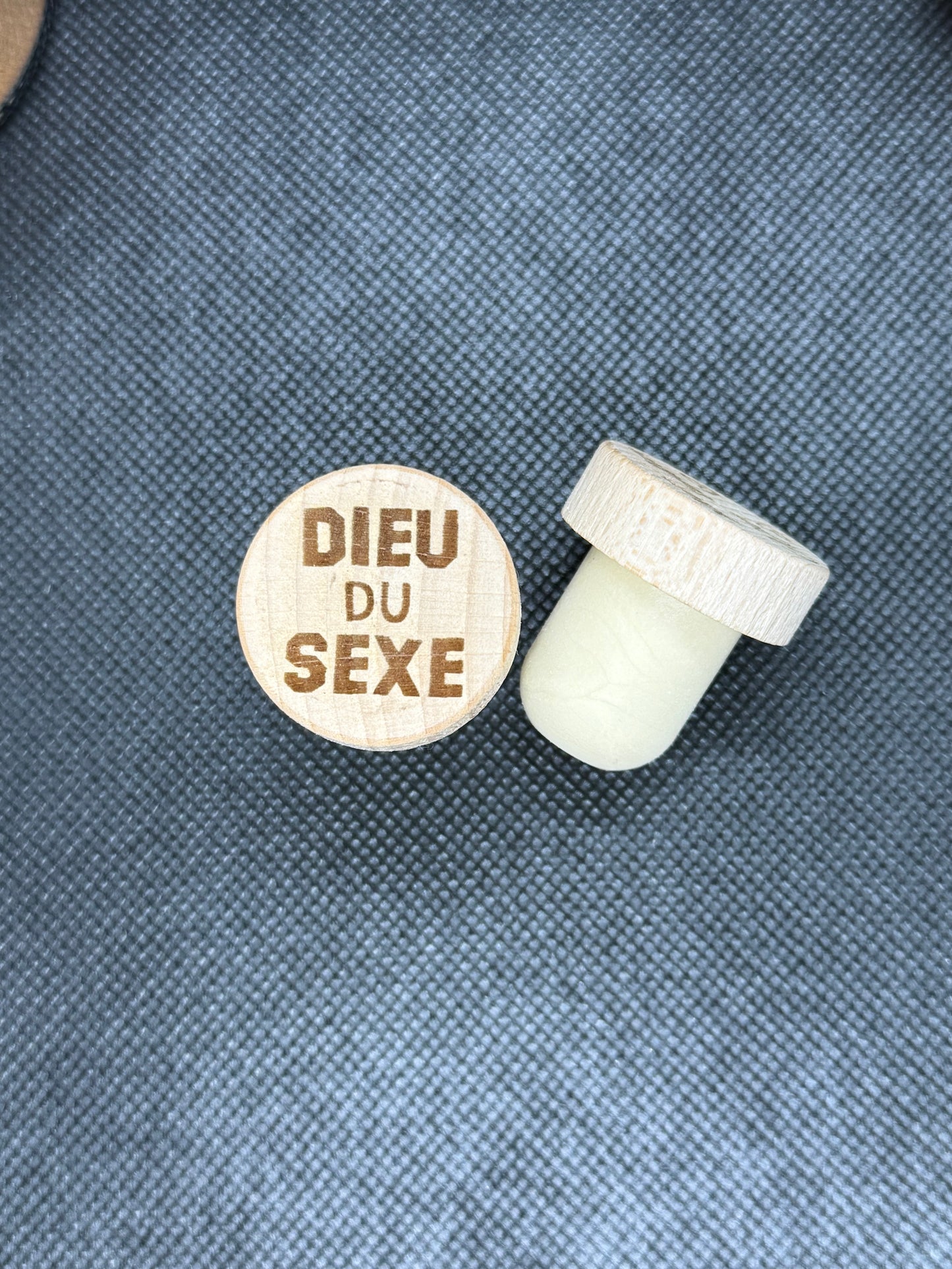 Bouchon de vin gravé Dieu du sexe – Cadeau humoristique et audacieux